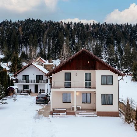 Casa Valeria Voronet Villa Exteriör bild